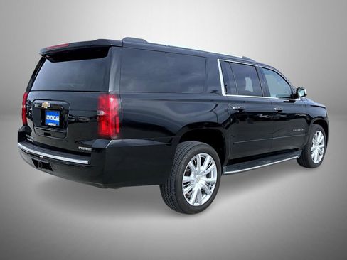 Used 2019 Chevrolet Suburban Premier image 5