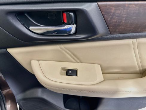 Used 2019 Subaru Outback 2.5i Limited AWD/4WD image 31