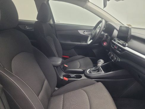 Used 2023 Kia Forte LXS FWD image 21