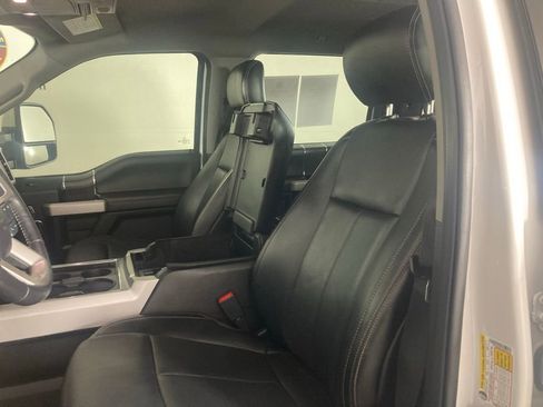 Used 2020 Ford F350 Lariat w/ Lariat Ultimate Package image 10