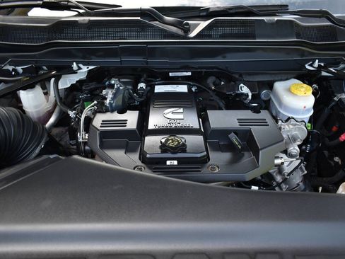 Used 2024 RAM 2500 Laramie w/ Safety Group AWD/4WD image 49