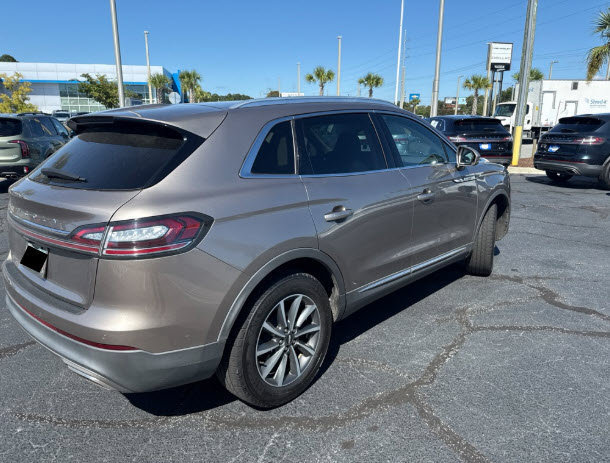 Certified 2021 Lincoln Nautilus FWD image 5