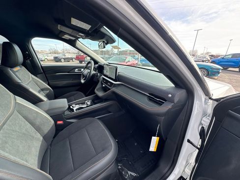 New 2026 Ford Explorer Tremor w/ Tremor Convenience Package image 17