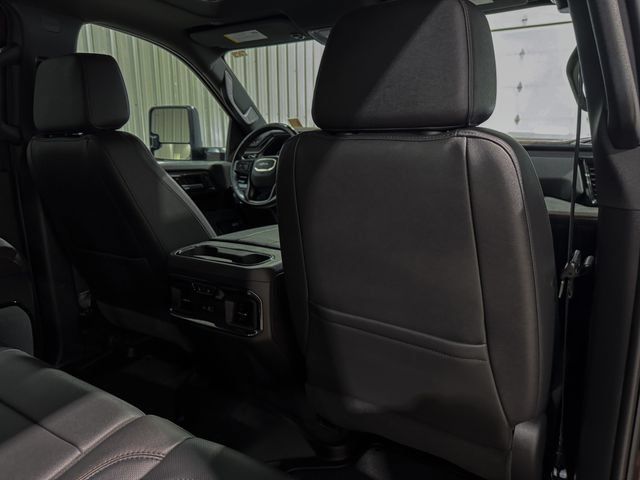 Used 2025 GMC Sierra 3500 AT4 w/ AT4 Premium Plus Package AWD/4WD image 25