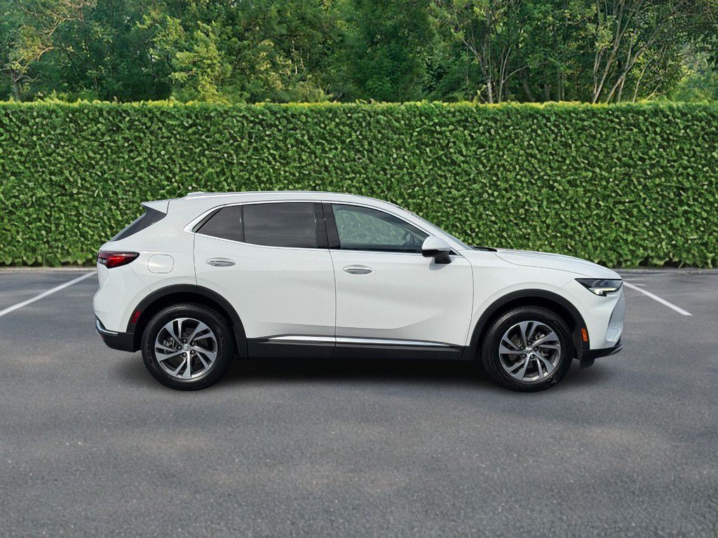 Used 2023 Buick Envision Essence AWD/4WD image 2