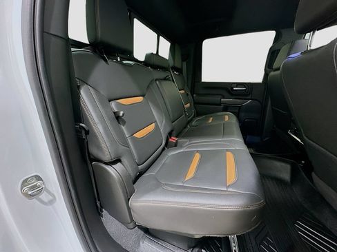 Used 2022 GMC Sierra 2500 AT4 w/ AT4 Preferred Package AWD/4WD image 29