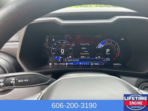 Used 2024 Chevrolet Colorado Trail Boss image 16