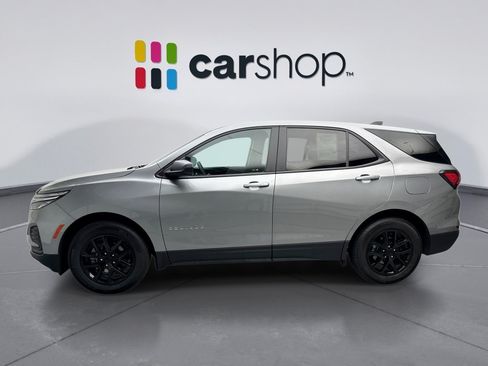 Used 2024 Chevrolet Equinox LS w/ LS Convenience Package FWD image 2
