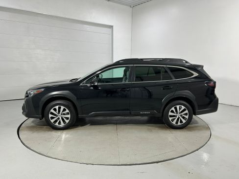 Used 2023 Subaru Outback Premium AWD/4WD image 20