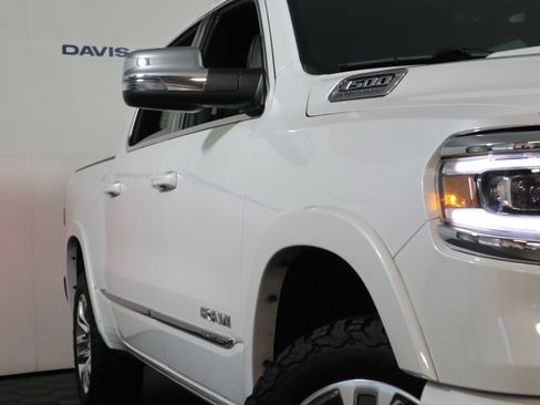 Used 2024 RAM 1500 Limited w/ Body Color Bumper Group image 3