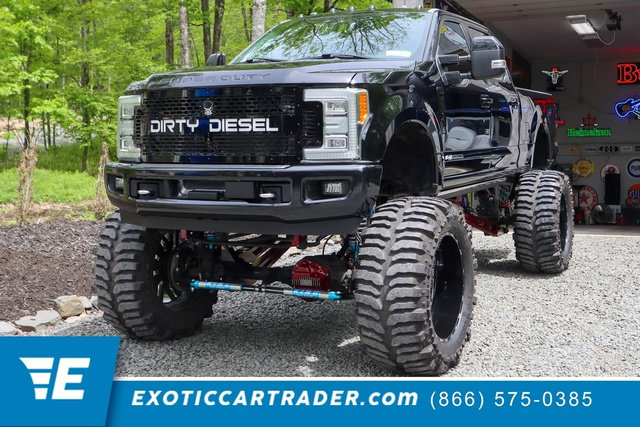 Used 2017 Ford F250 Platinum w/ Platinum Ultimate Package AWD/4WD image 1
