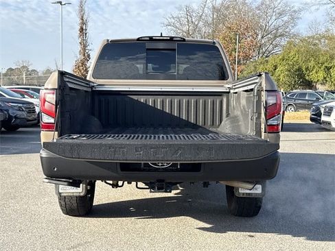 Used 2023 Nissan Titan PRO-4X w/ Pro-4x Convenience Package image 15