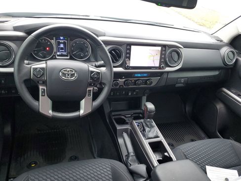 Used 2023 Toyota Tacoma 4x4 Double Cab w/ Trail Edition image 10