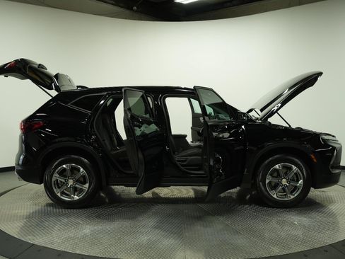 Used 2023 Chevrolet Blazer LT w/ LPO, Floor Liner Package AWD/4WD image 11