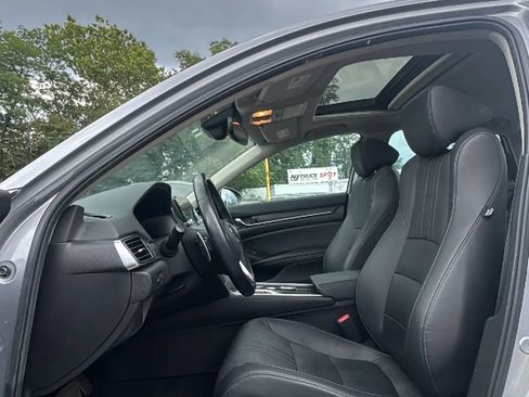 Used 2021 Honda Accord EX-L image 11
