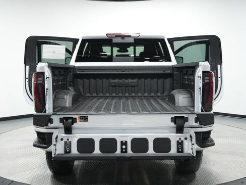 New 2026 GMC Sierra 2500 AT4 w/ AT4 Preferred Package image 13