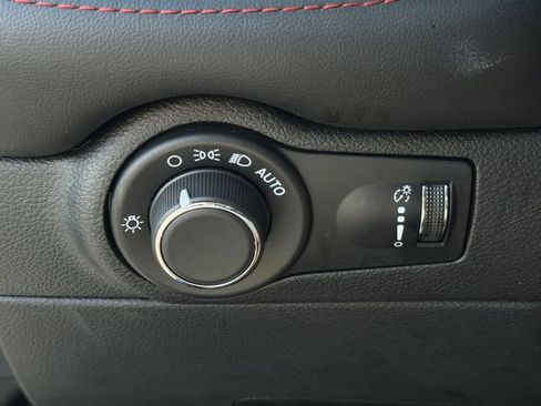 Used 2024 Dodge Durango GT RWD image 30