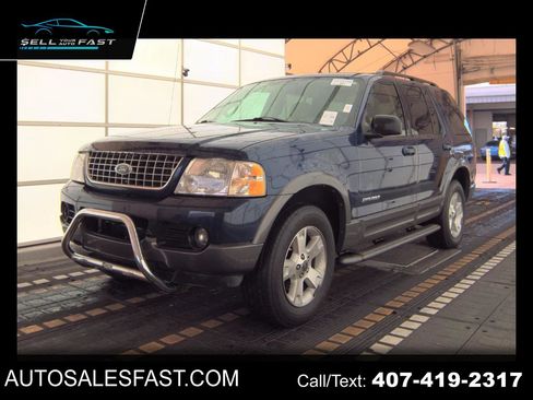 Used 2004 Ford Explorer XLT image 1