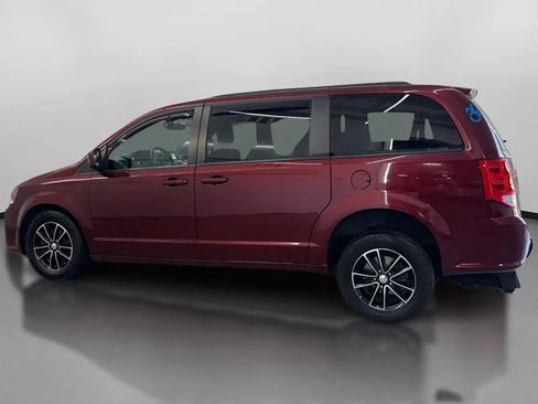 Used 2019 Dodge Grand Caravan GT FWD image 5