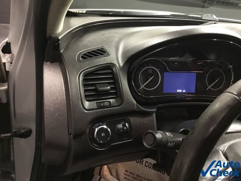Used 2015 Buick Regal AWD image 21