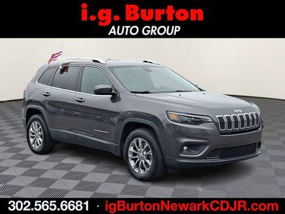 Used 2019 Jeep Cherokee Latitude Plus w/ Comfort/Convenience Group