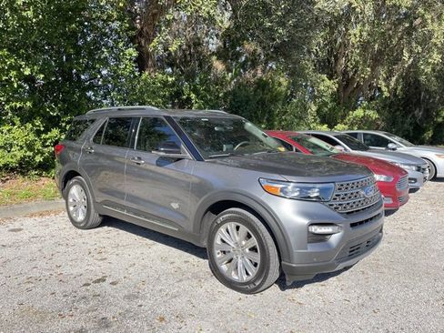 Used 2024 Ford Explorer King Ranch w/ Technology Package image 2