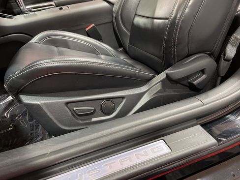 Used 2024 Ford Mustang Premium image 20