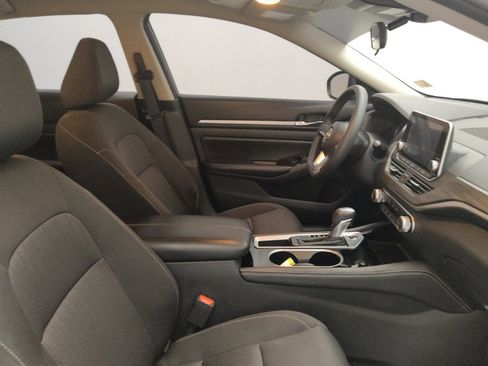 Used 2023 Nissan Altima 2.5 SV FWD image 21