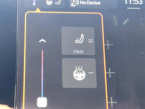 New 2025 Jeep Compass Latitude image 14