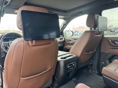 Used 2023 Chevrolet Suburban High Country w/ LPO, Illumination Package image 15