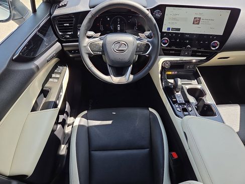 Used 2024 Lexus NX 350 AWD image 11