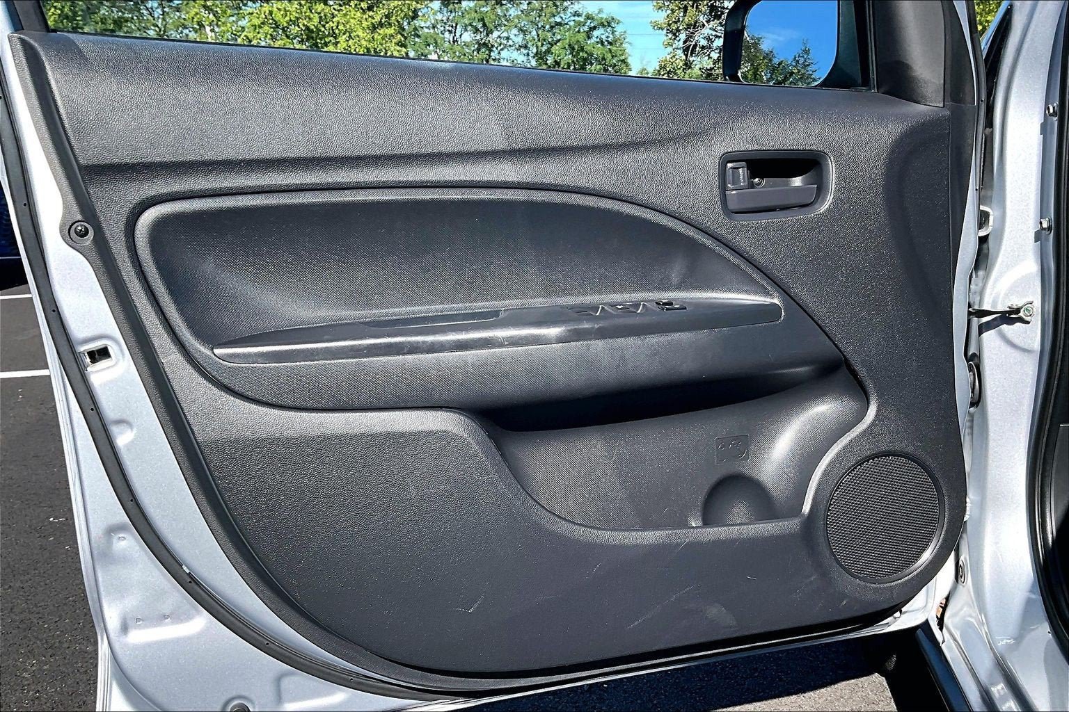 Used 2024 Mitsubishi Mirage ES FWD image 20
