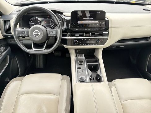 Used 2022 Nissan Pathfinder SL w/ Cargo Package AWD/4WD image 11