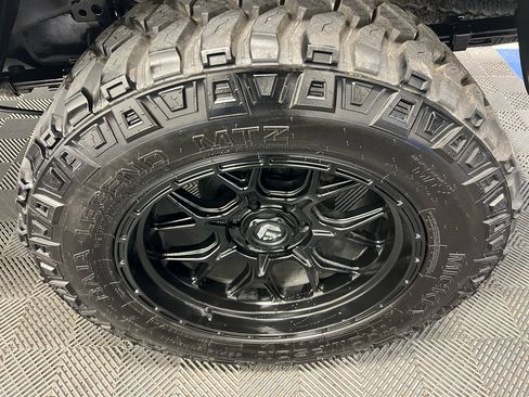 Used 2022 Toyota Tacoma TRD Off-Road w/ Technology Package image 35