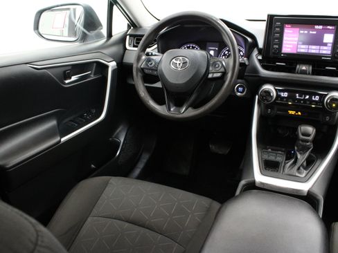 Used 2022 Toyota RAV4 XLE AWD/4WD image 29