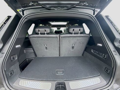 New 2026 Cadillac Vistiq Luxury image 28