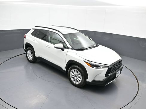 Certified 2024 Toyota Corolla Cross LE AWD/4WD image 35