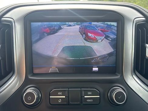 Used 2021 Chevrolet Silverado 1500 LT image 14