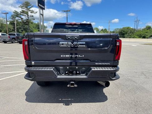 Used 2025 GMC Sierra 2500 Denali Ultimate AWD/4WD image 5