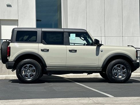 New 2026 Ford Bronco Big Bend AWD/4WD image 2