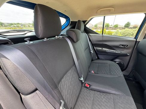 Used 2023 Nissan Kicks SV FWD image 38