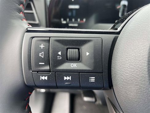 New 2026 Nissan Kicks SR image 16