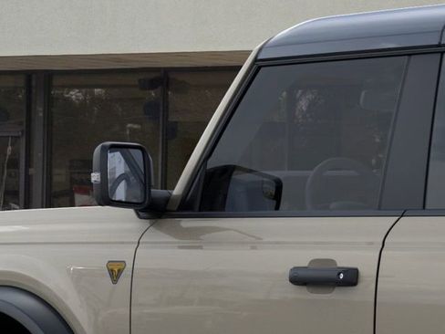 New 2025 Ford Bronco Badlands image 22