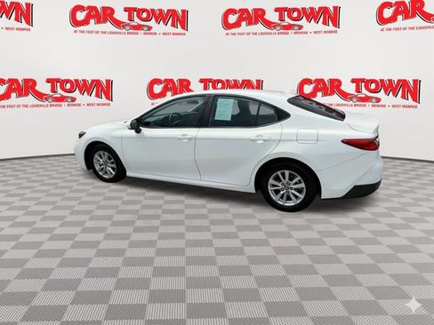 Used 2025 Toyota Camry LE FWD image 6