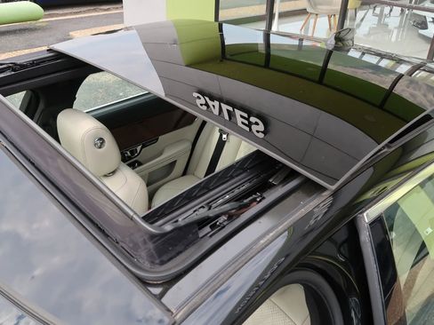 Used 2019 Jaguar XJ L Portfolio image 43