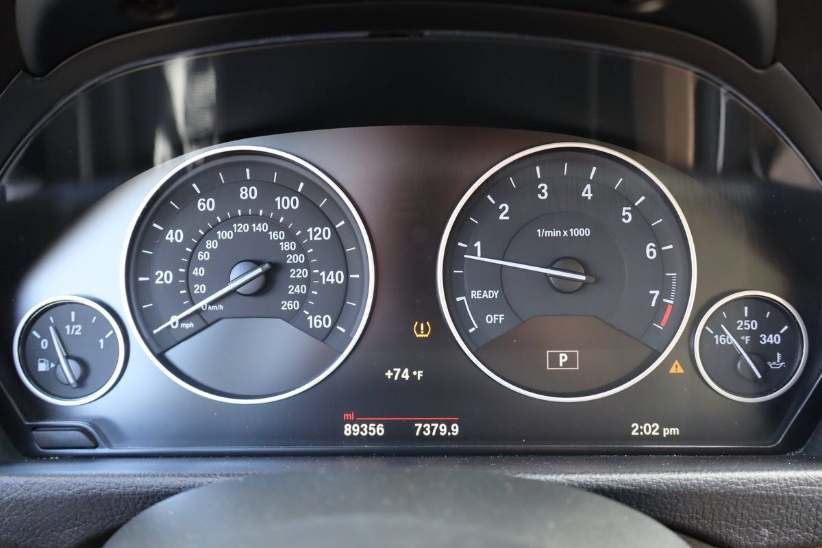 Used 2017 BMW 320i xDrive Sedan AWD/4WD image 34