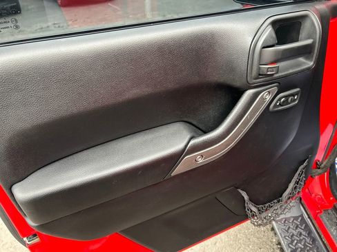 Used 2015 Jeep Wrangler Unlimited Sport w/ Quick Order Package 24S image 11