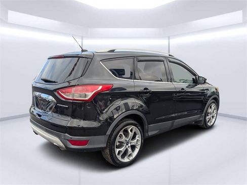 Used 2015 Ford Escape Titanium image 3