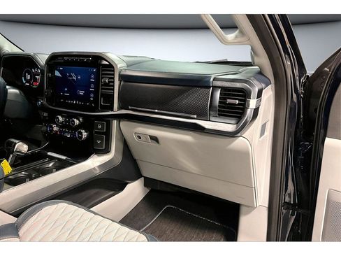 Used 2023 Ford F150 Limited image 17