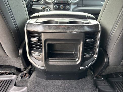 Used 2019 RAM 1500 Big Horn AWD/4WD image 32